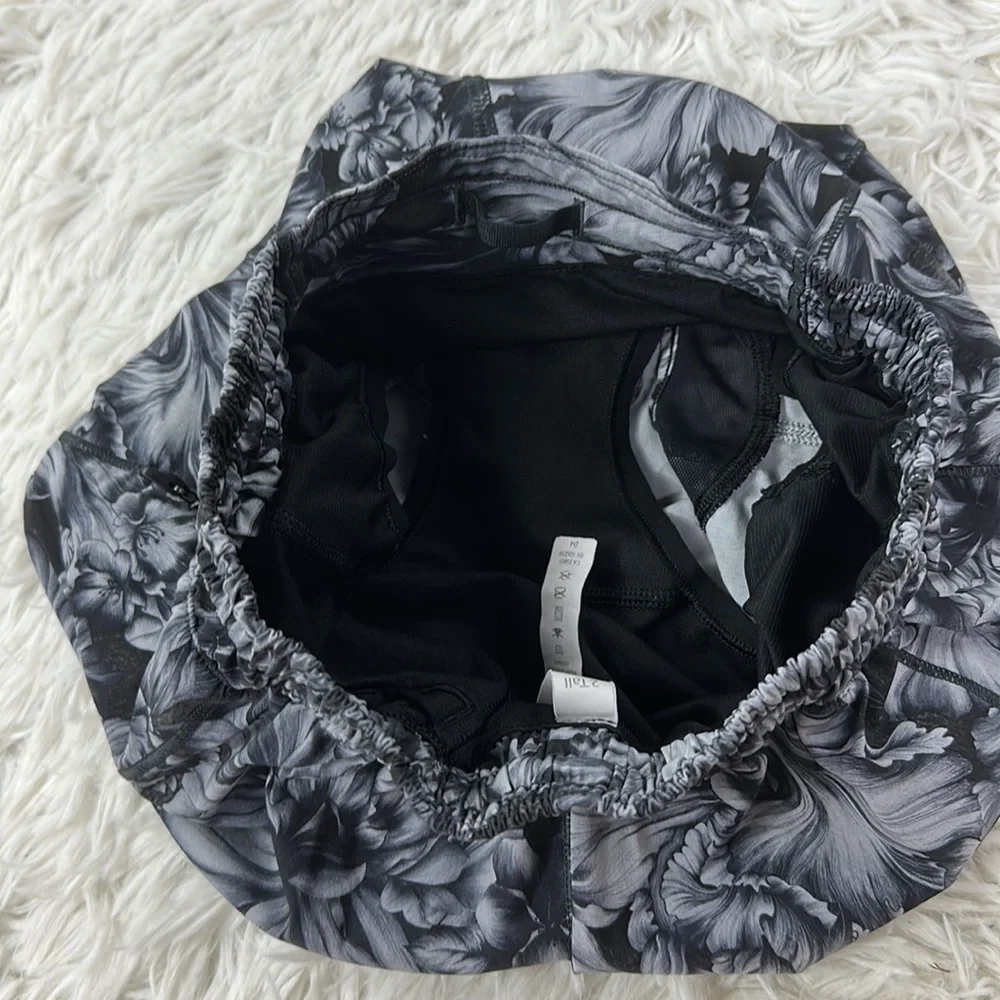Lululemon Hotty Hot Short II *Long 4